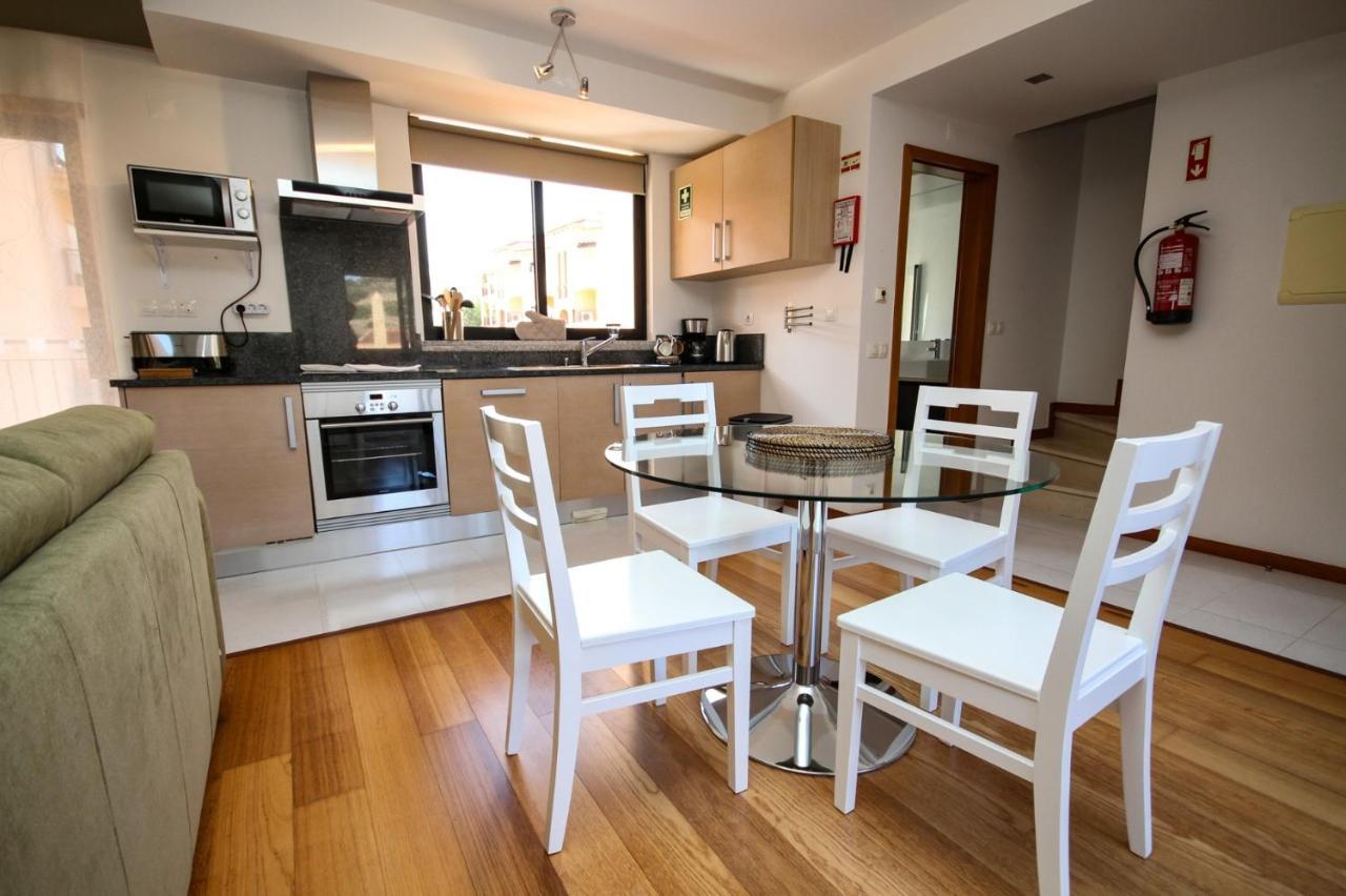 Luxury - T1 Vue Sur Piscine - Da Apartment